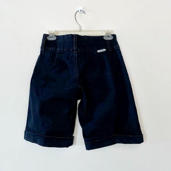 Classic navy blue jean shorts - Picture 2 of 9